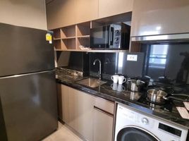 1 Schlafzimmer Wohnung zu vermieten im Ideo Q Sukhumvit 36, Khlong Tan