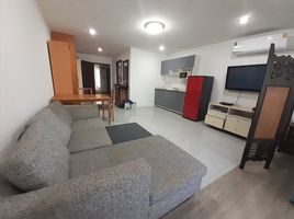 Studio Appartement zu verkaufen im Supalai Place, Khlong Tan Nuea, Watthana, Bangkok