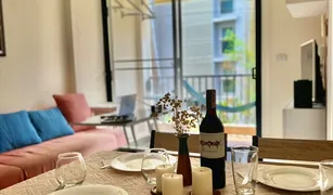 Квартира, 2 спальни на продажу в Раваи, Пхукет The Lago Condominium