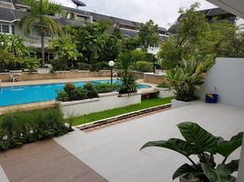 3 Schlafzimmer Villa zu verkaufen im Prompak Place, Khlong Tan Nuea