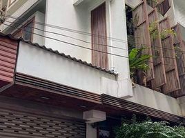 2 Bedroom Townhouse for sale in Si Lom, Bang Rak, Si Lom