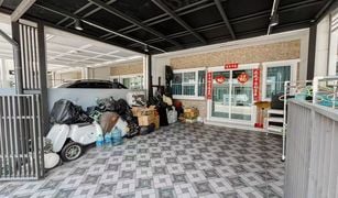 Таунхаус, 2 спальни на продажу в Dokmai, Бангкок Indy Bangna-Ramkhamhaeng 2