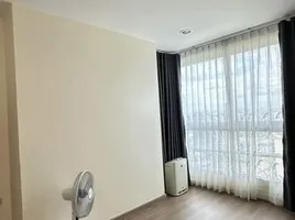 2 спален Кондо в аренду в Sathorn House, Si Lom