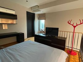 1 Schlafzimmer Wohnung zu verkaufen im The Emporio Place, Khlong Tan