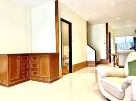 3 спален Дом for rent in Банг На Бангкок, Bang Na, Банг На