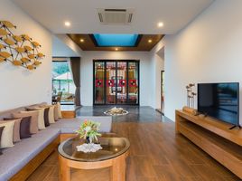 3 Schlafzimmer Villa zu vermieten im Nai Harn Baan Bua - Baan Boondharik 2, Rawai