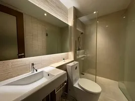 3 Bedroom Apartment for rent at The Crest Ruamrudee, Lumphini