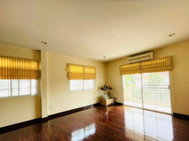 3 Schlafzimmer Villa zu verkaufen in Saphan Sung, Bangkok, Saphan Sung, Saphan Sung