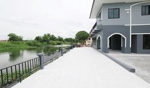 5 Bedrooms House for sale in Pracha Thipat, Pathum Thani Baan Fah Lagoon