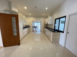 4 Bedroom Apartment for rent at Baan Phansiri, Khlong Tan Nuea