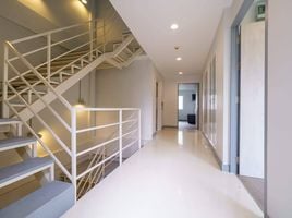 5 Bedroom Shophouse for rent in Watthana Bangkok, Phra Khanong Nuea, Watthana, Bangkok