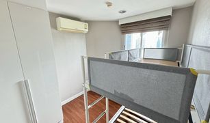 3 Bedrooms Condo for sale in Huai Khwang, Bangkok Belle Grand Rama 9