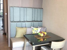 1 Schlafzimmer Appartement zu vermieten im The Diplomat Sathorn, Si Lom