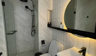 1 Bedroom Condo for sale in Bang Lamphu Lang, Bangkok Chapter Charoennakorn-Riverside