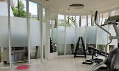 Photos 3 of the Fitnessstudio at Mykonos Condo