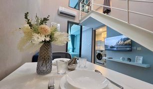 2 Bedrooms Condo for sale in Wong Sawang, Bangkok Metro Sky Prachachuen