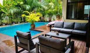 Вилла, 2 спальни на продажу в Раваи, Пхукет Plunge Tropic Villas