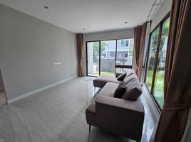 4 Bedroom House for rent at Burasiri Watcharapol, O Ngoen, Sai Mai, Bangkok