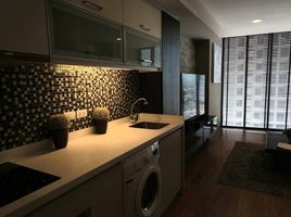 1 спален Кондо в аренду в The Alcove Thonglor 10, Khlong Tan Nuea