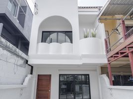 3 Bedroom Villa for sale at Moo Baan Srianan Town House , Fa Ham