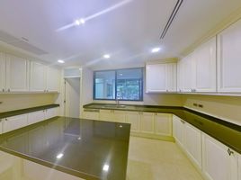 4 Schlafzimmer Appartement zu vermieten im Raveevan Suites, Khlong Tan Nuea