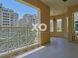 2 Bedroom Apartment for sale at Al Anbara, Shoreline Apartments