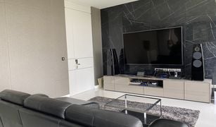 2 chambres Condominium a vendre à Khlong Tan Nuea, Bangkok Vittorio 39