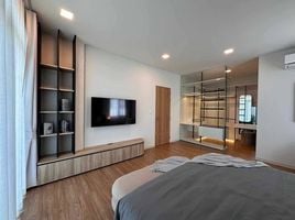 4 Bedroom Villa for rent at MANTANA Bangna km 15, Bang Chalong, Bang Phli, Samut Prakan, Thailand