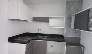 Кондо, 1 спальня на продажу в Chong Nonsi, Бангкок Bridge Sathorn-Narathiwas