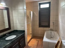 4 спален Дом на продажу в Villa Med, Nong Prue