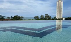 图片 2 of the 游泳池 at Mirage Condominium