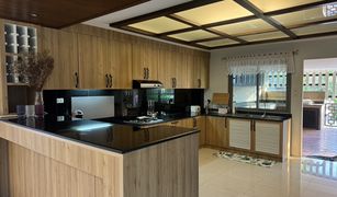 5 Bedrooms House for sale in Ratsada, Phuket 