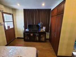 3 Schlafzimmer Reihenhaus zu verkaufen in Bang Rak, Bangkok, Maha Phruettharam