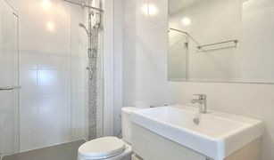 2 Bedrooms Condo for sale in Wong Sawang, Bangkok Metro Sky Prachachuen