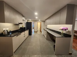 3 Schlafzimmer Wohnung zu vermieten im United Tower, Khlong Tan Nuea, Watthana