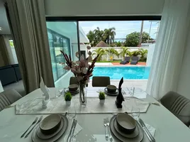 4 Schlafzimmer Villa zu verkaufen in Rawai, Phuket, Rawai