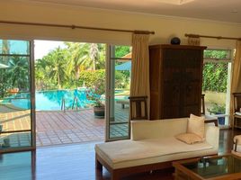 7 Bedroom Villa for sale in Patong Post Office, Patong, Patong