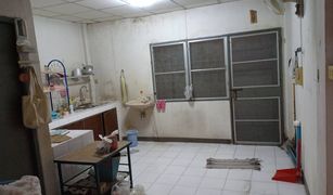 Таунхаус, 4 спальни на продажу в Tha Raeng, Бангкок 