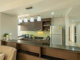 2 спален Кондо в аренду в Prasanmitr Place, Khlong Toei Nuea