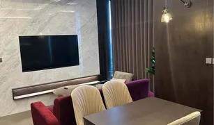 曼谷 曼甲必 The Esse at Singha Complex 2 卧室 公寓 售 
