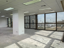 215.53 SqM Office for rent at Thanapoom Tower, Makkasan, Ratchathewi