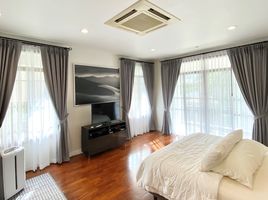 4 Schlafzimmer Villa zu verkaufen im Narasiri Pattanakarn-Srinakarin, Suan Luang, Suan Luang