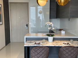 1 Bedroom Condo for rent at The Esse Asoke, Khlong Toei Nuea