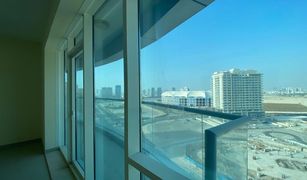 Квартира, 2 спальни на продажу в Hub-Golf Towers, Дубай Hub Canal 2