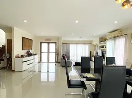 5 Bedroom House for sale in Khlong Chan, Bang Kapi, Khlong Chan