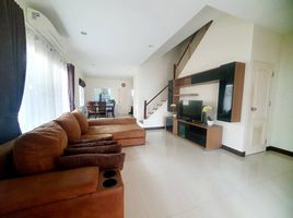 3 Schlafzimmer Reihenhaus zu vermieten im Phuket Villa Thalang, Si Sunthon, Thalang