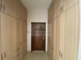 6 बेडरूम विला for sale at Shakhbout City, Baniyas East