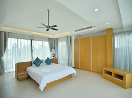 3 спален Вилла в аренду в The Lake House, Si Sunthon, Тхаланг