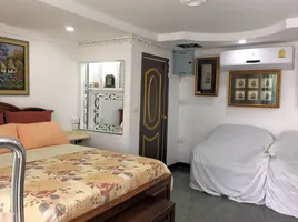 3 Schlafzimmer Wohnung zu verkaufen im Pattaya Beach Condo, Nong Prue, Pattaya