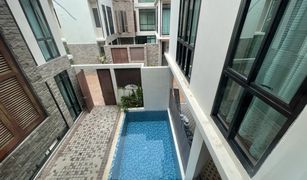 曼谷 Khlong Tan Em Villa's Compound 4 卧室 屋 售 